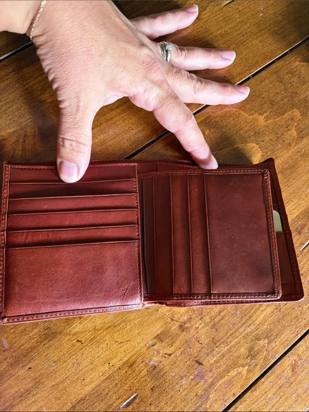 Wilson’s Leather Men's Leather Bi-Fold Wallet - Brown New in Box